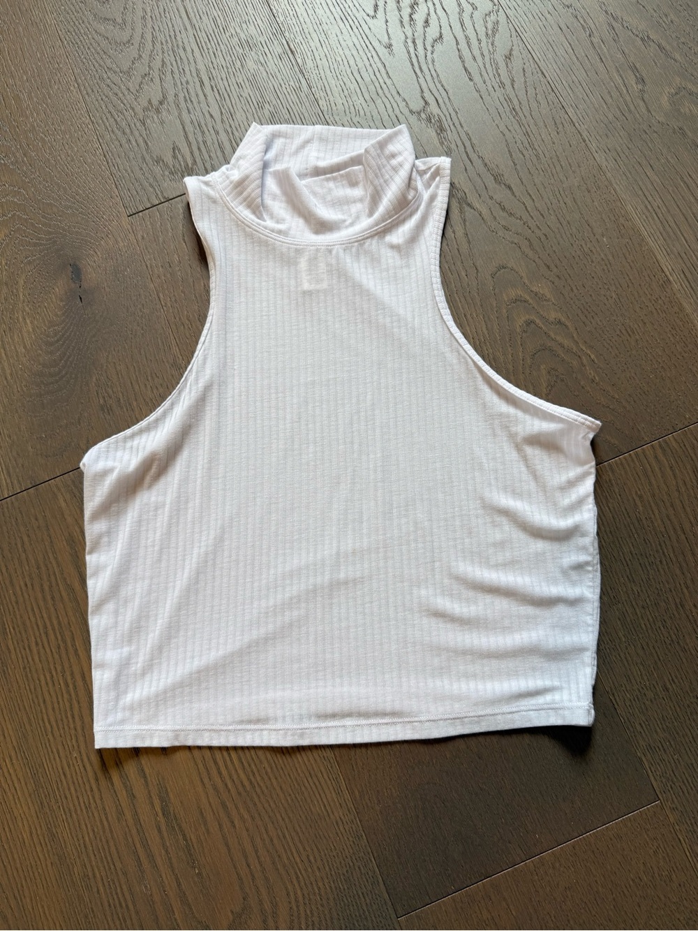 Alo Women’s Ribbed Mock Neck Crop Tank Top - White (large)